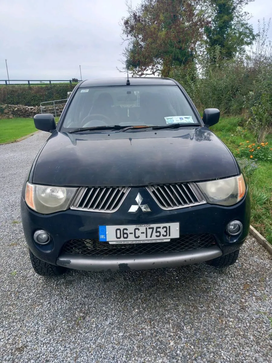 Mitsubishi L200 - Image 1