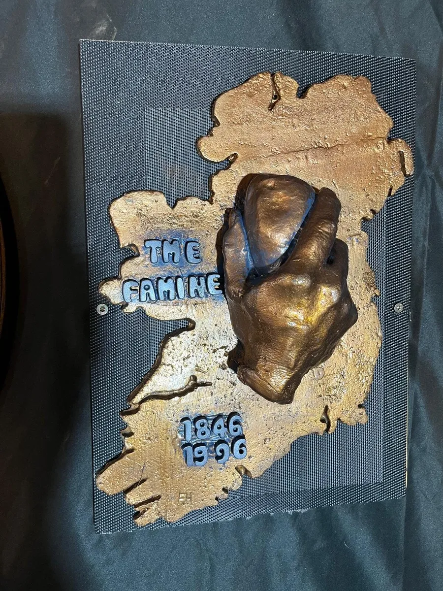 Crafted by Waterford artist Frank Hamm - Image 4