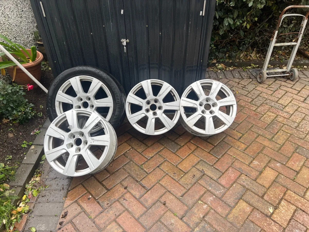 Audi alloys