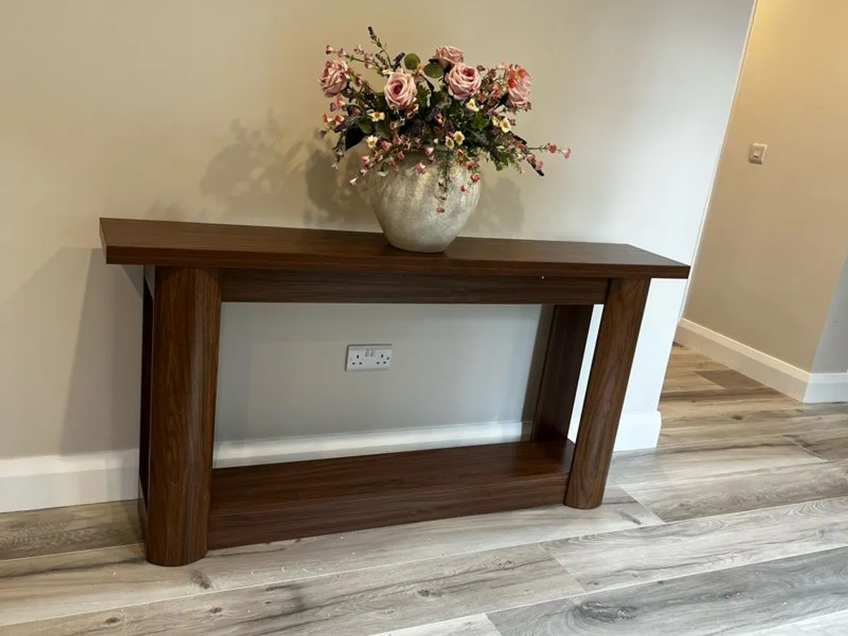 Console Table - Image 1
