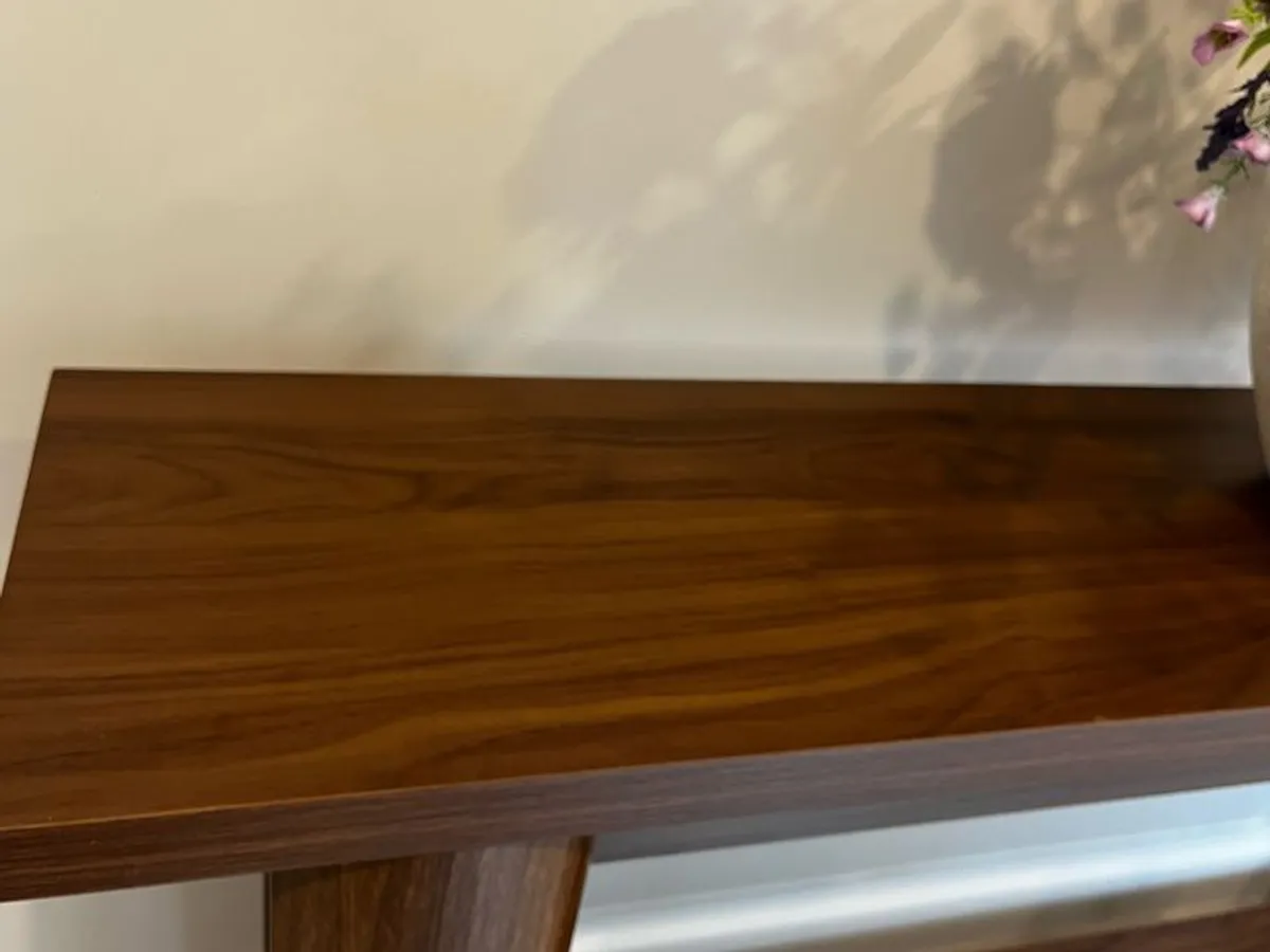 Console Table - Image 3