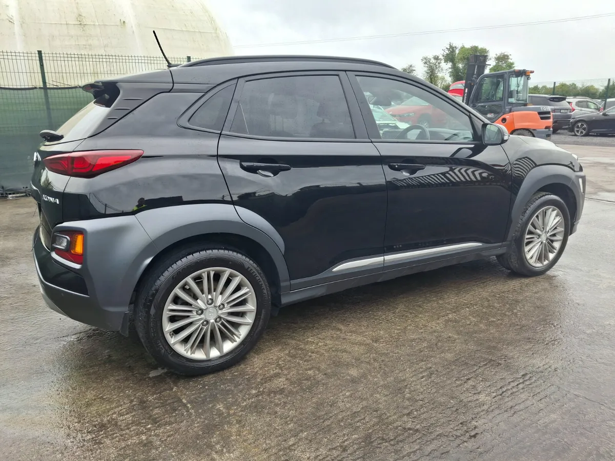 2019 Hyundai Kona  Excetutive  1.6 Diesel - Image 3