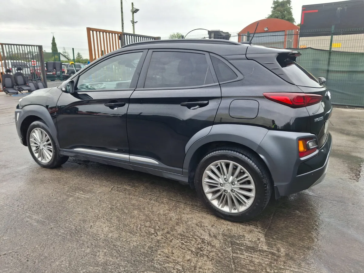 2019 Hyundai Kona  Excetutive  1.6 Diesel - Image 4