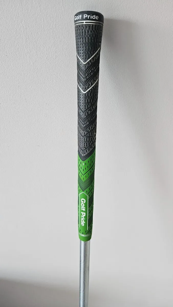 Golf club - Image 2