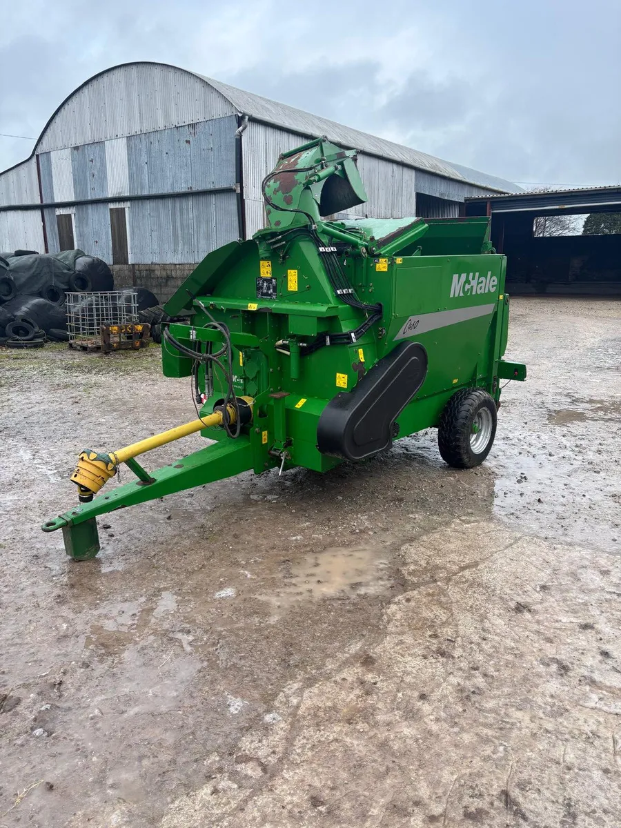 McHale Straw Chopper bedder - Image 1
