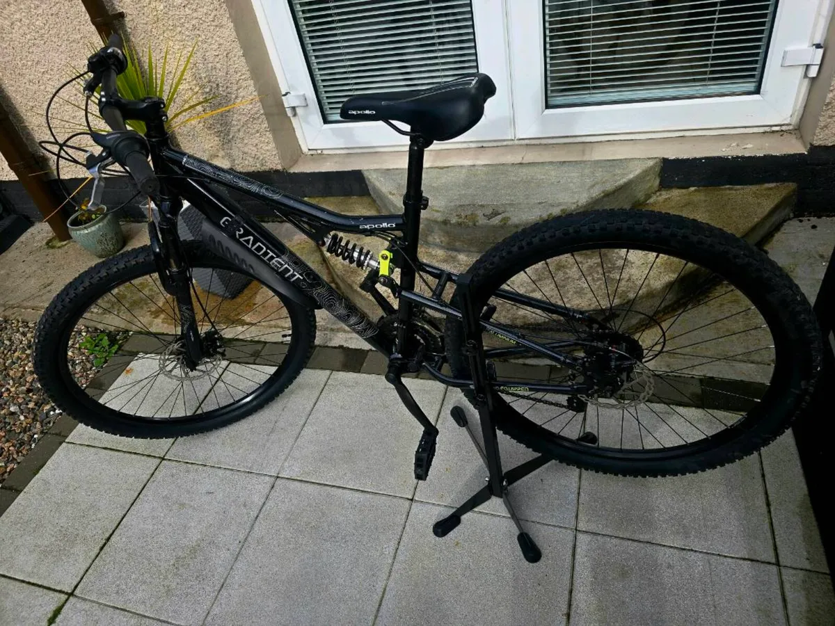 Large mountain bike 21 speed - Image 1