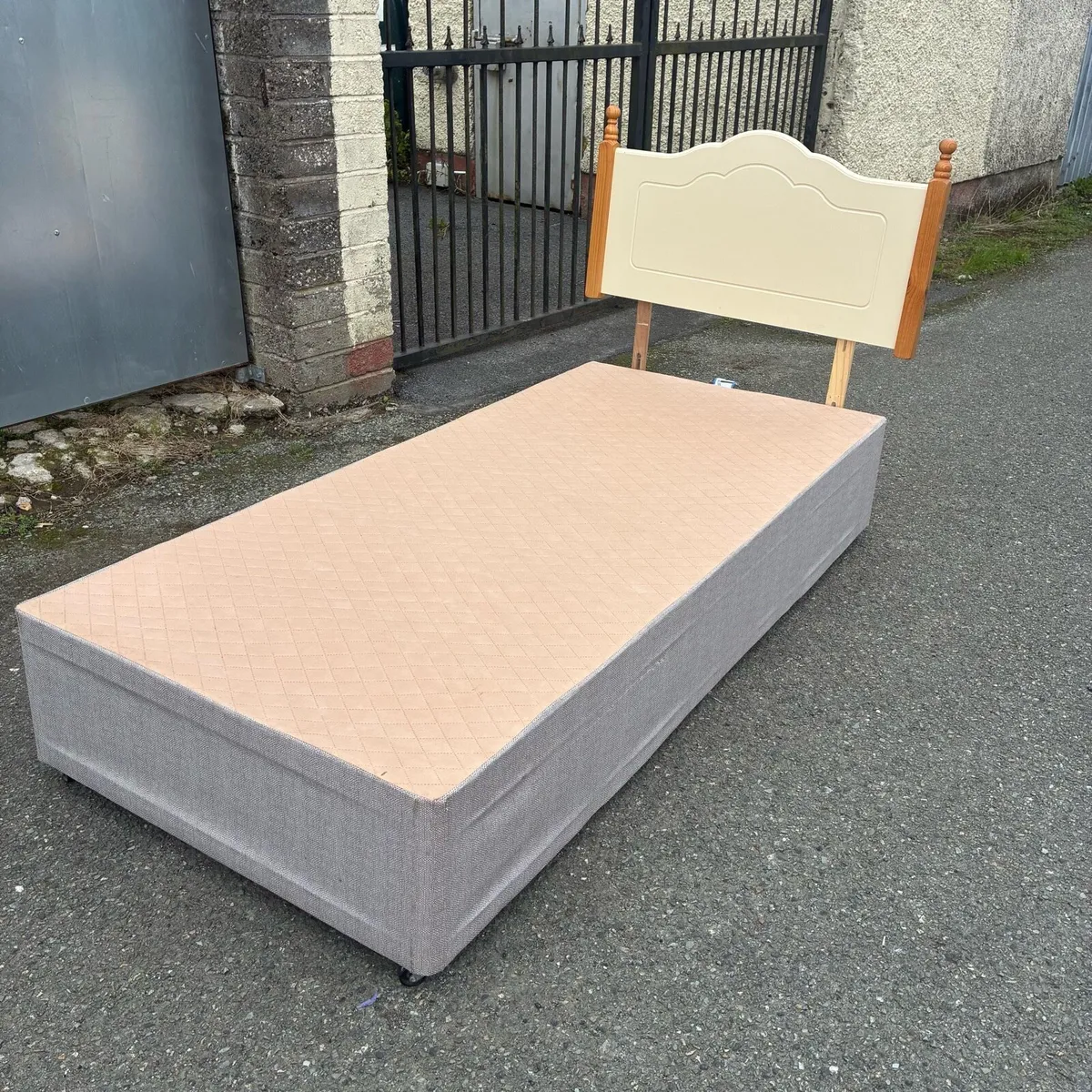 Single base & Headboard - Image 2