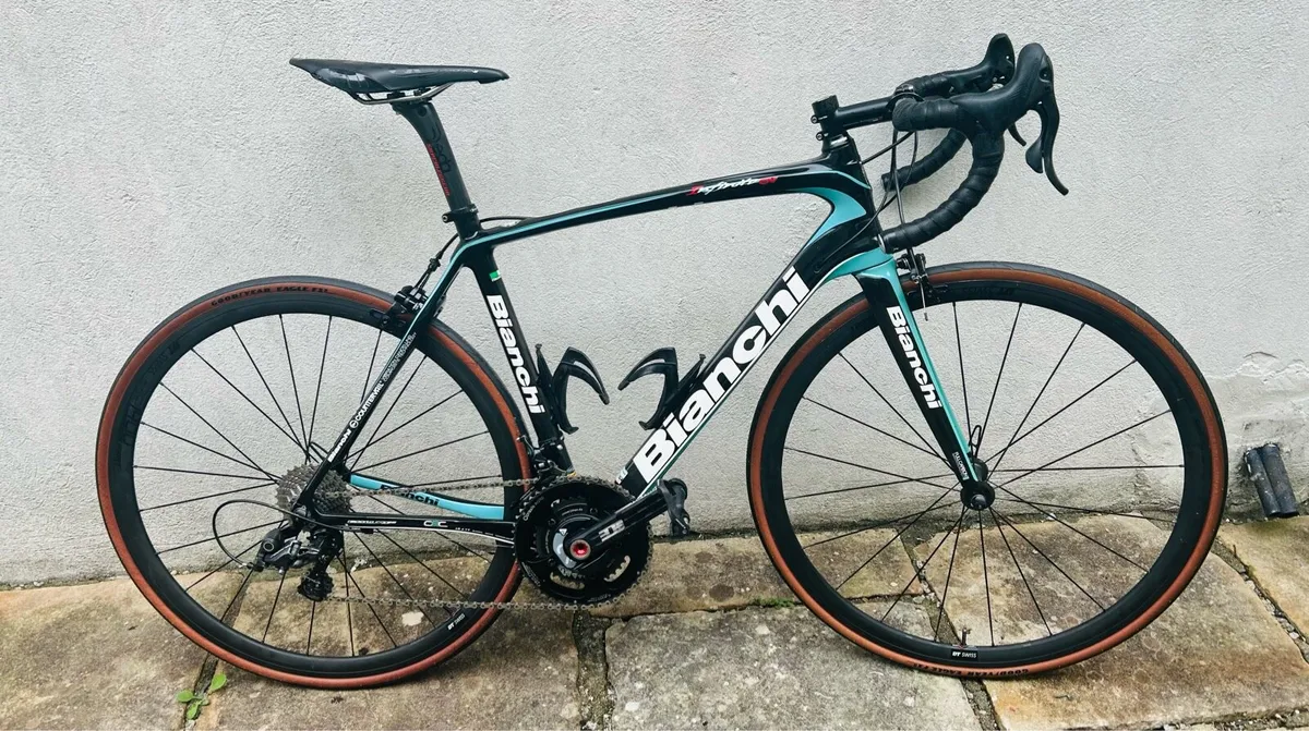 Bianchi Infinito CV carbon - Image 1