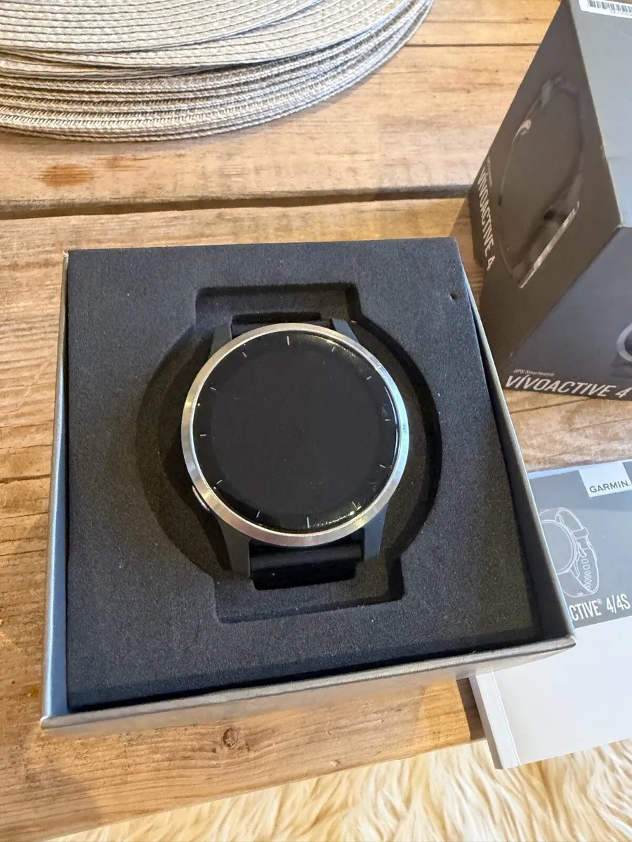 Garmin Vivoactive 4 - Image 1