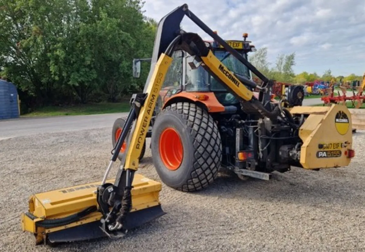 KUBOTA M5091, 2017 & MCCONNEL PA5155 HEDGECUTTER - Image 4