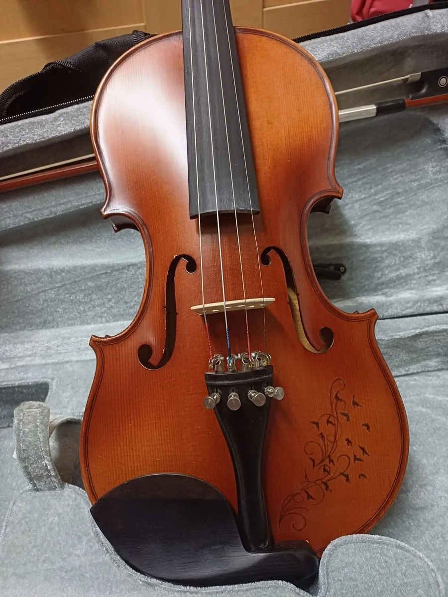 Violin/fiddle - Image 1