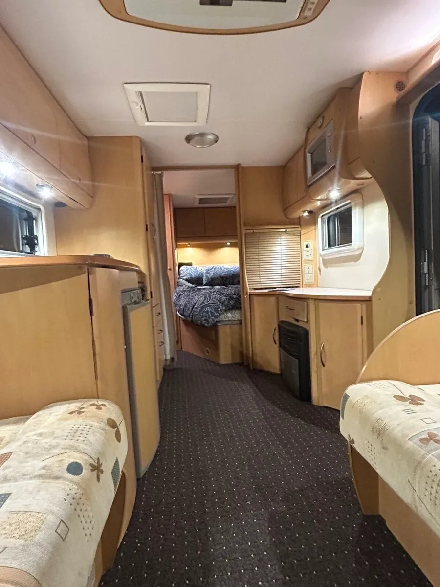 Bailey 4 Berth Caravan - Image 3