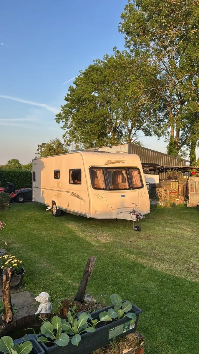 Bailey 4 Berth Caravan - Image 1