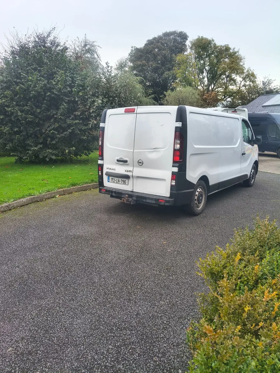 Opel Vivaro 2017 - Image 4