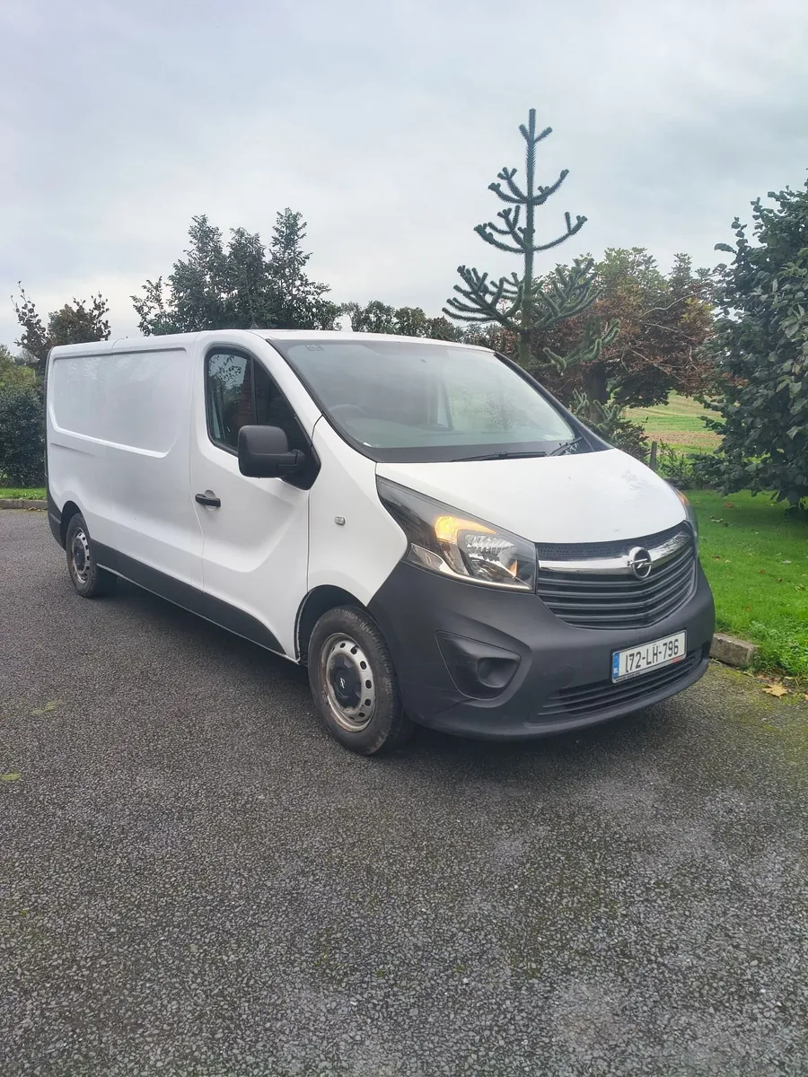 Opel Vivaro 2017 - Image 1
