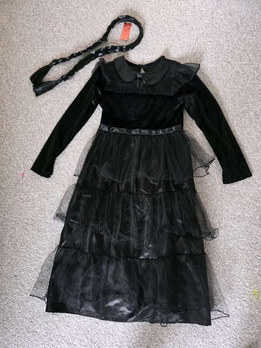 Wednesday costume - Image 1