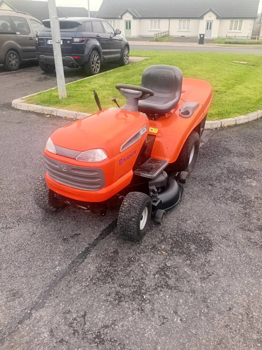 Ride on lawnmower - Image 2