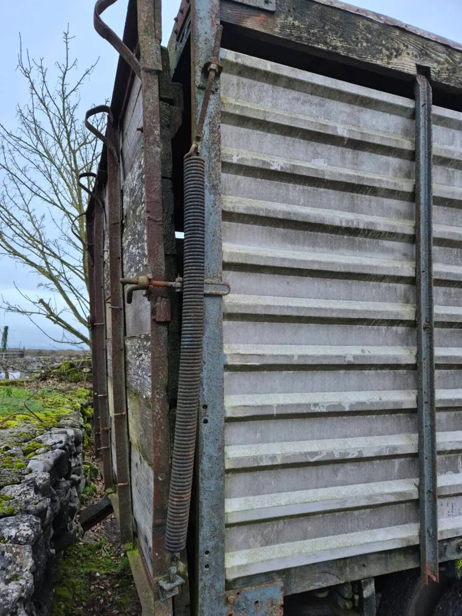 Cattle trailer - Image 4