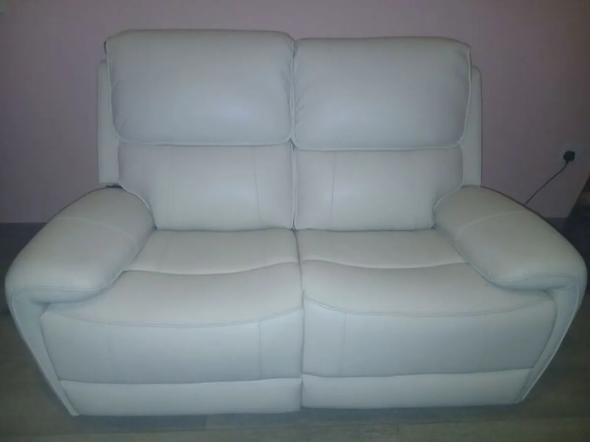 2&3 seater electric recliner sofas - Image 1