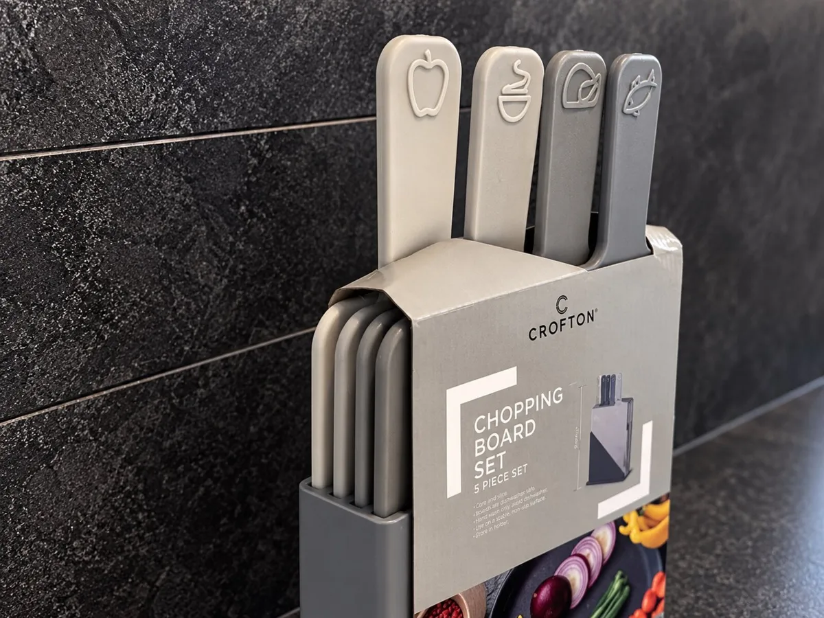 Crofton 5-Piece Chopping Board Set - Image 4