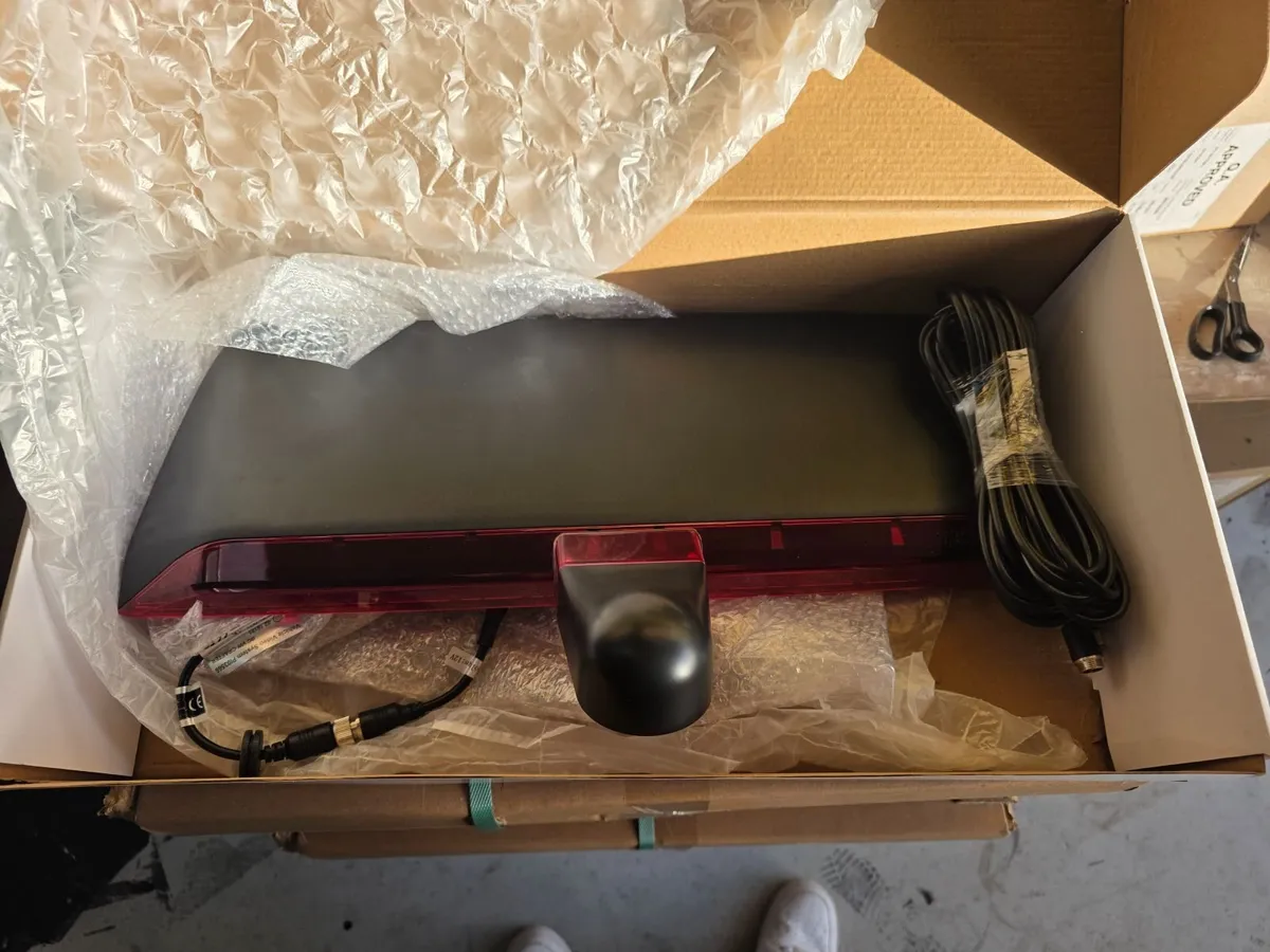 Brake light camera for 2017-2024 Crafter, Sprinter - Image 1