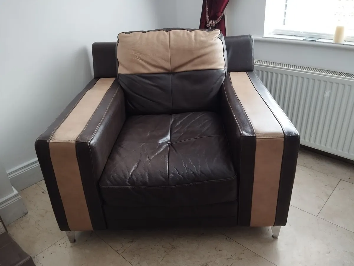 Leather chair - Image 1