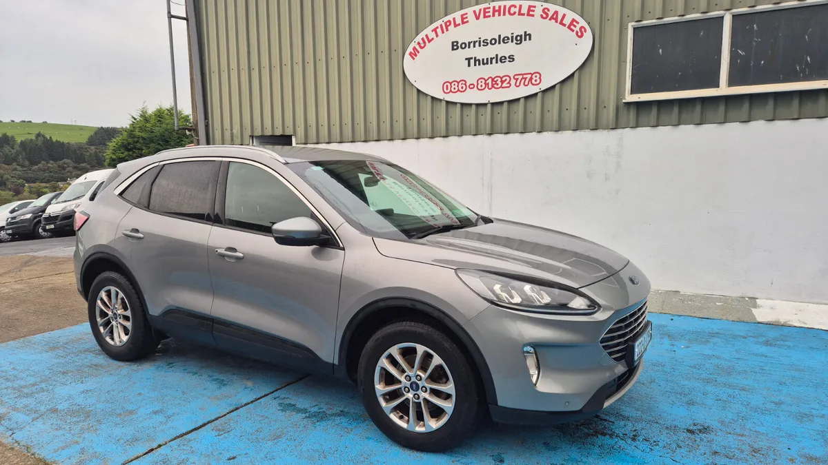 Ford Kuga 2022 - Image 1