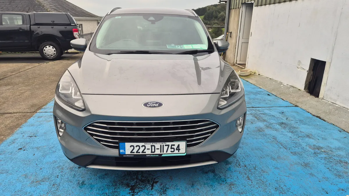 Ford Kuga 2022 - Image 3