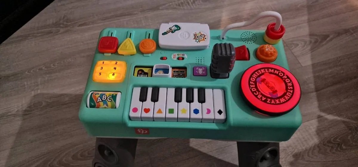 Fisher-Price Laugh & Learn Mix & Learn DJ Table - Image 3