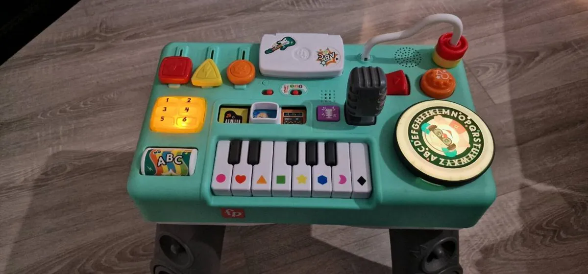 Fisher-Price Laugh & Learn Mix & Learn DJ Table - Image 4