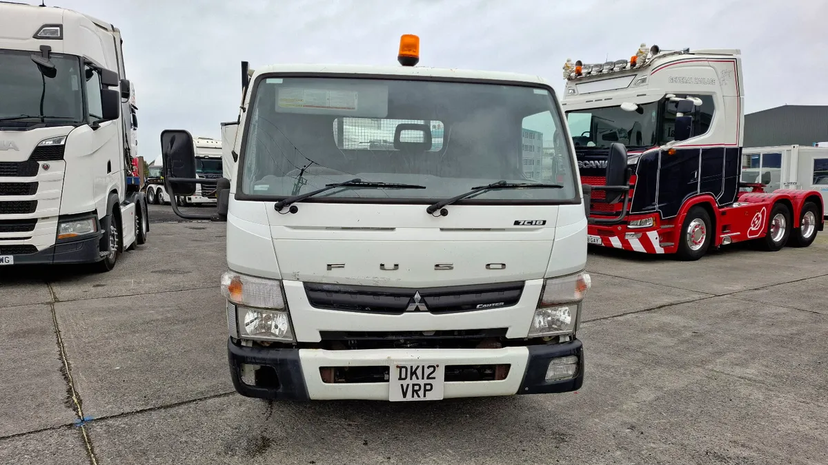 2012 Fuso Canter 7C18 Tipper 7.5 Ton. - Image 2