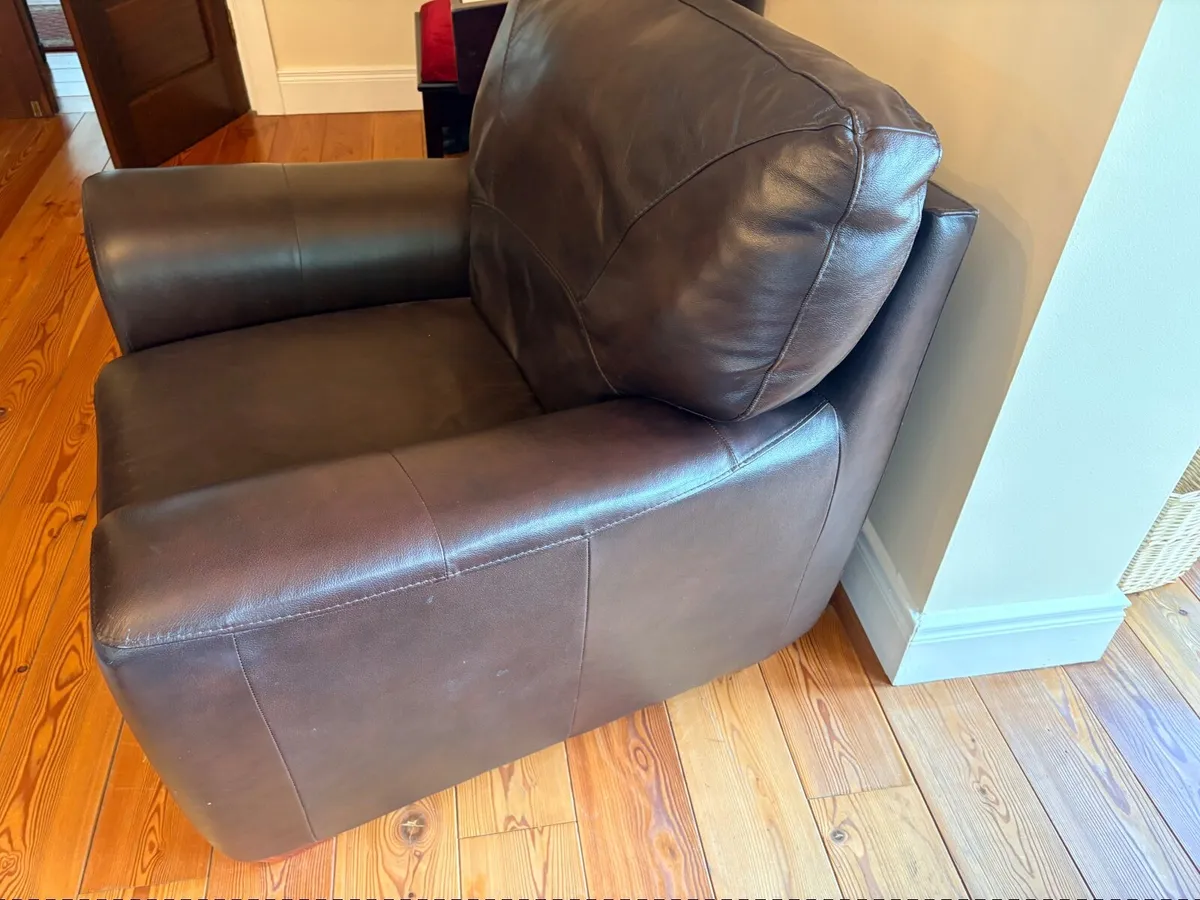 Brown Leather Suite - Excellent Condition - Image 4