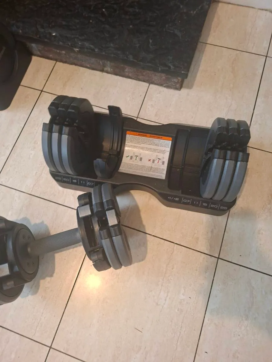 Adjustable dumbells - Image 2