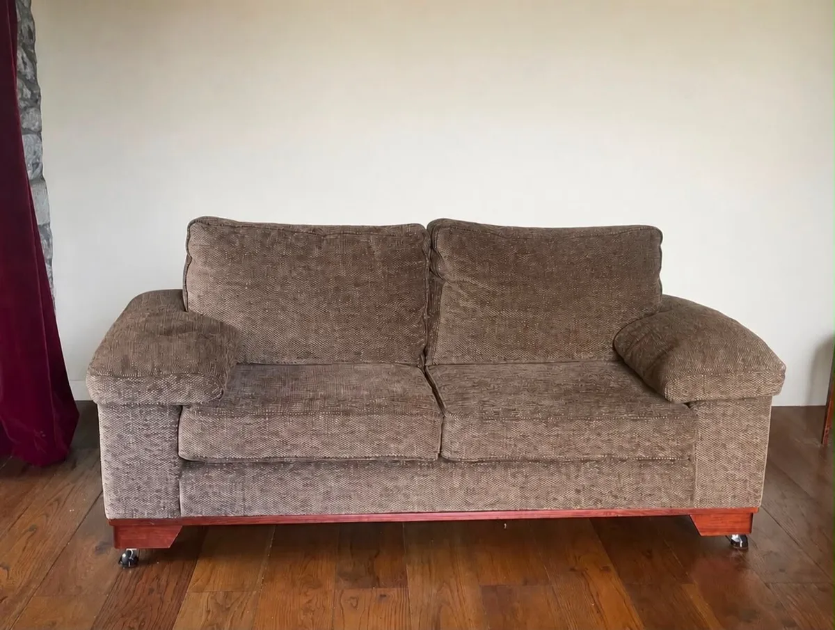 3 piece suite of furniture - Image 1