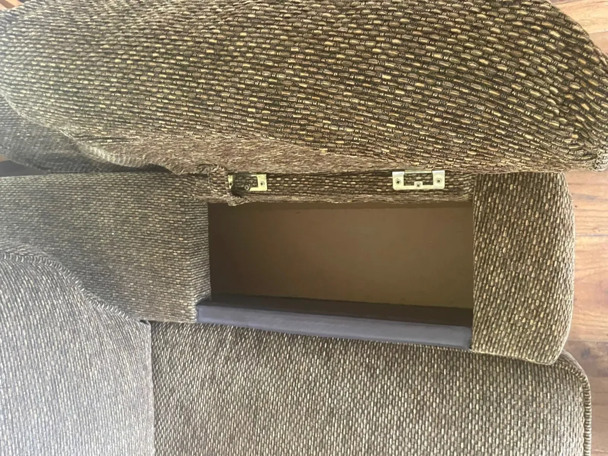 3 piece suite of furniture - Image 3