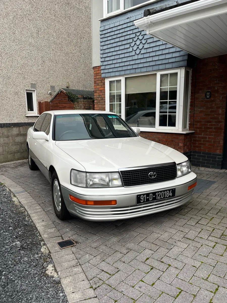 Toyota Celsior - Image 1