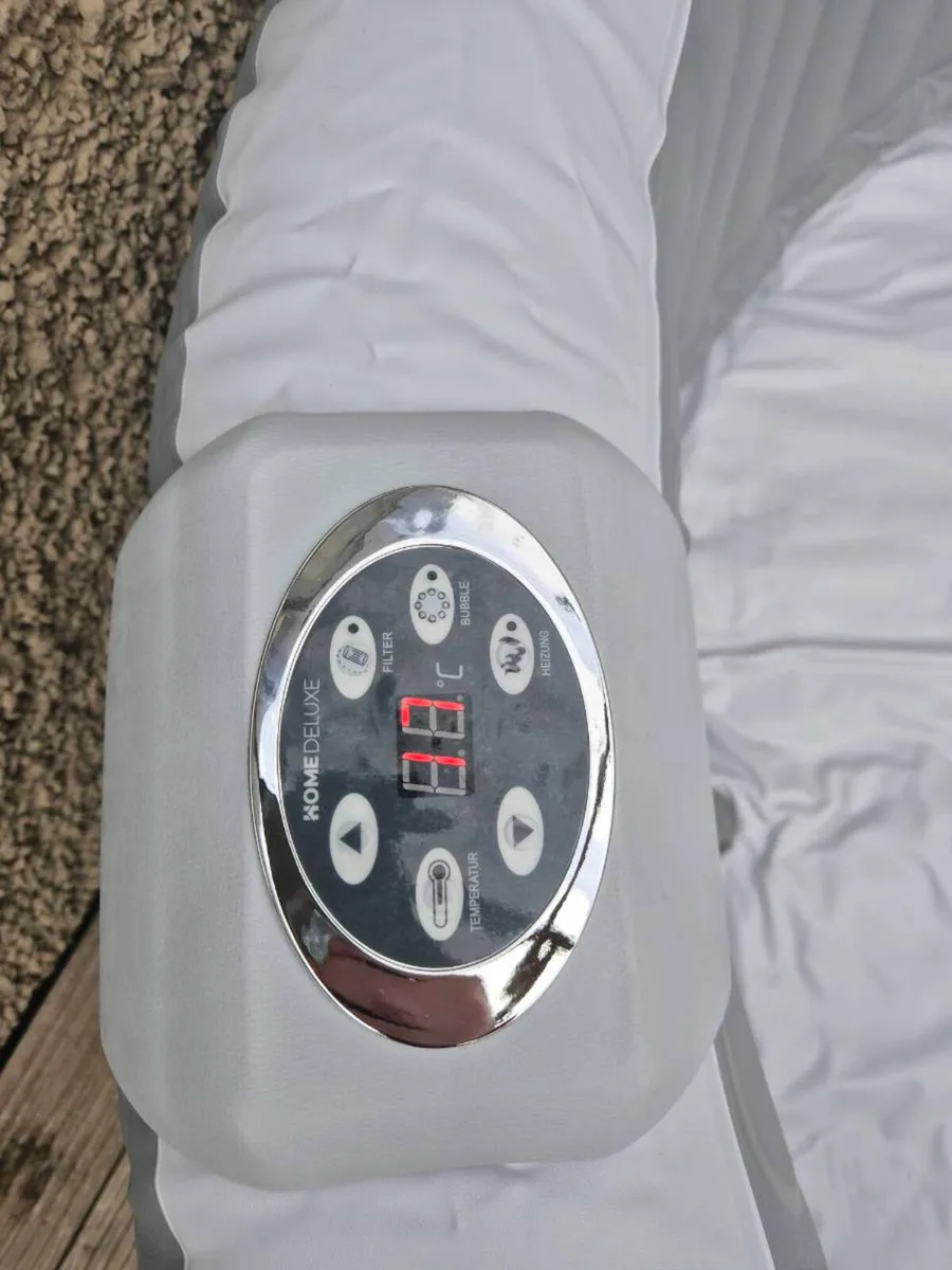 Inflatable Hot Tub - Image 2