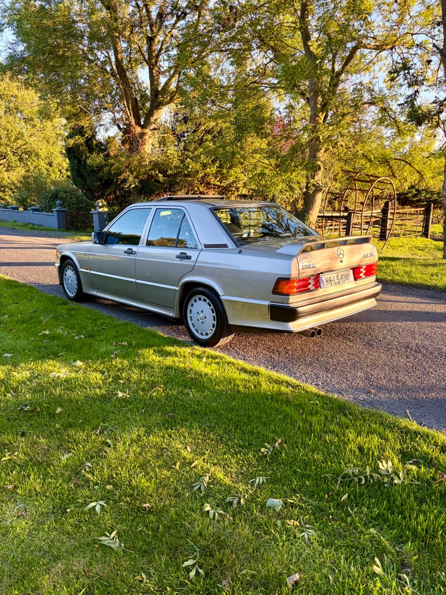 Mercedes-Benz 190E 2.3-16 Cosworth - Image 4