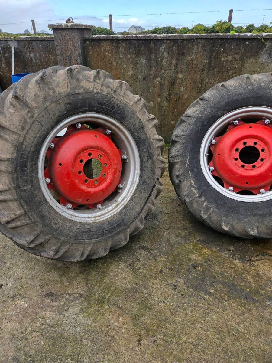 16.9 /28 rims and tyres - Image 1