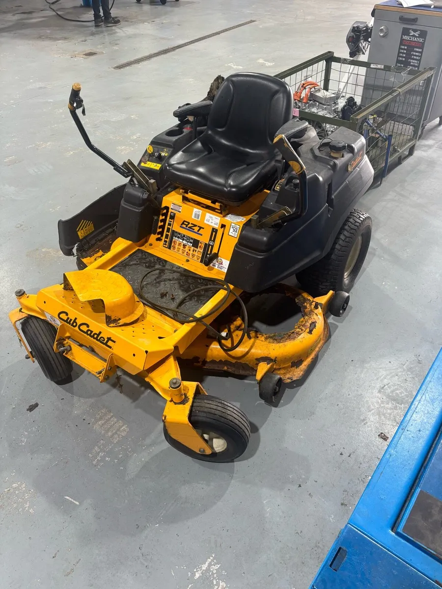 Cub cadet zero turn - Image 3