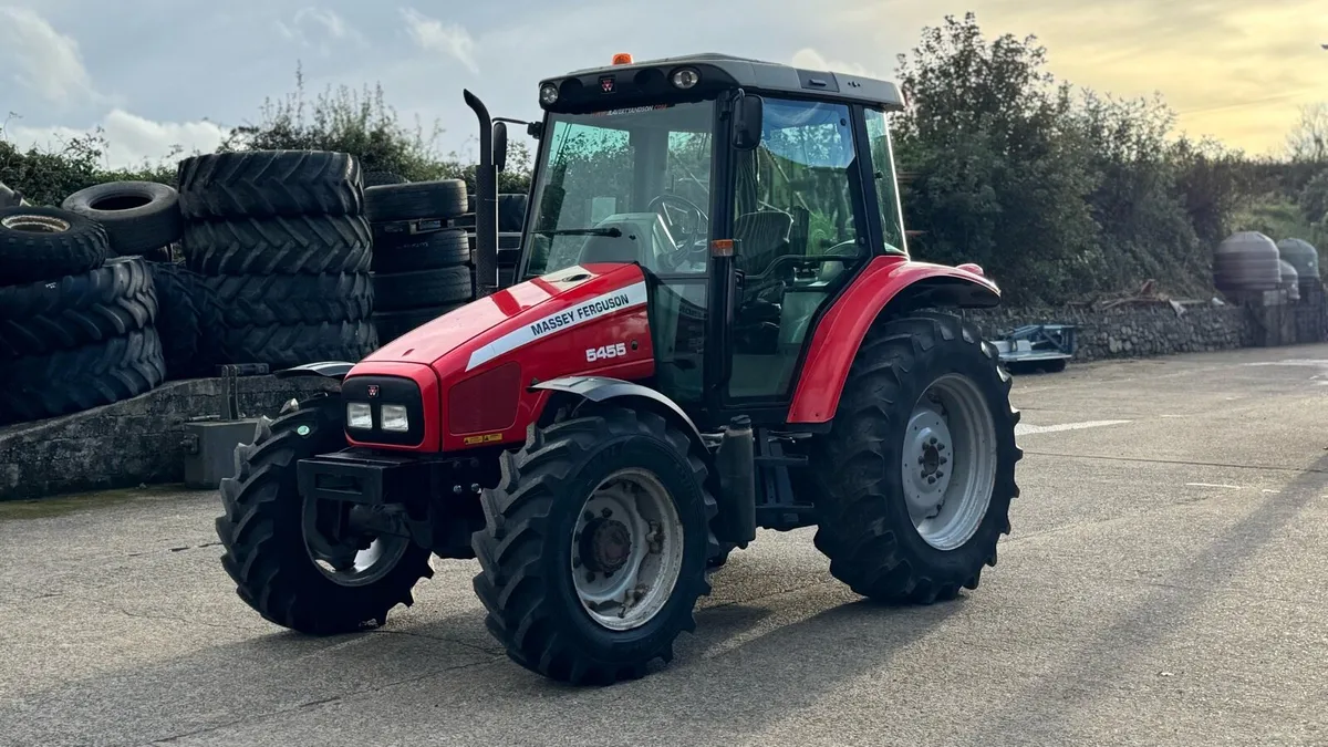 2006 Massey Ferguson 5455 - Image 2