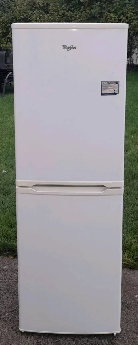 Whirlpool fridge freezer - Image 1