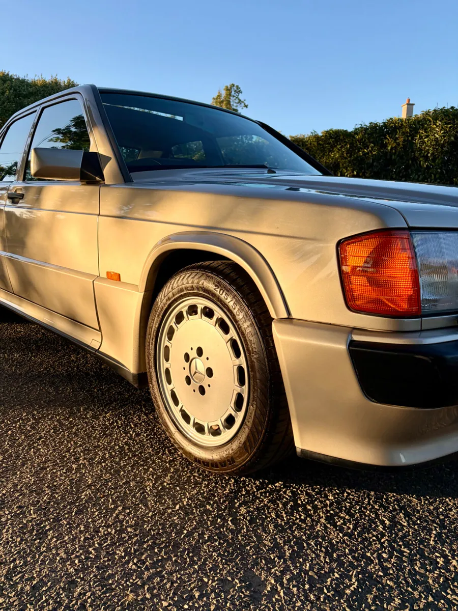 Mercedes-Benz 190E 2.3-16 Cosworth - Image 2