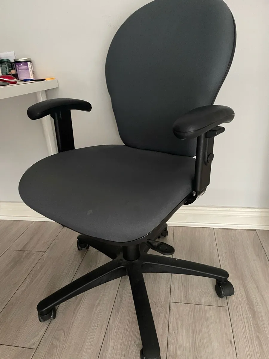 Office Chair - Image 2