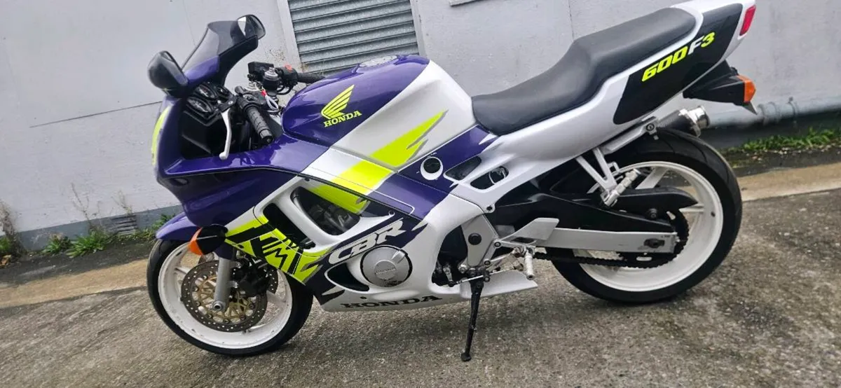 1995 Honda Cbr 600f3 - Image 1