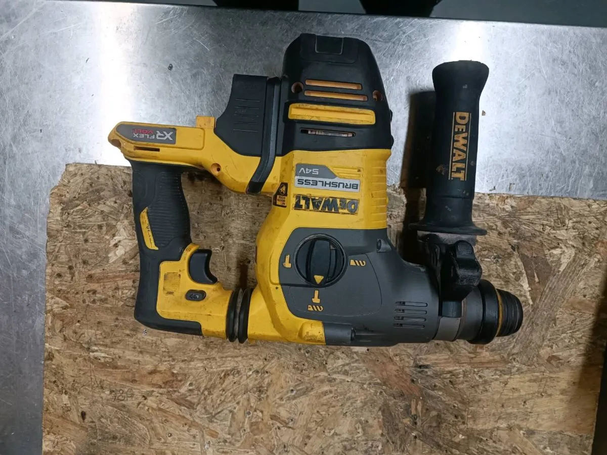DeWalt dch333 SDS drill. Body only