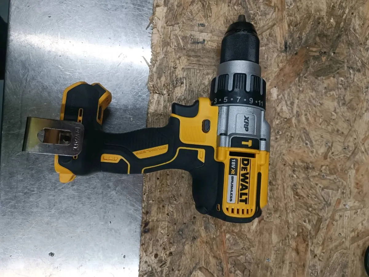 DeWalt dcd 996 drill. Body only