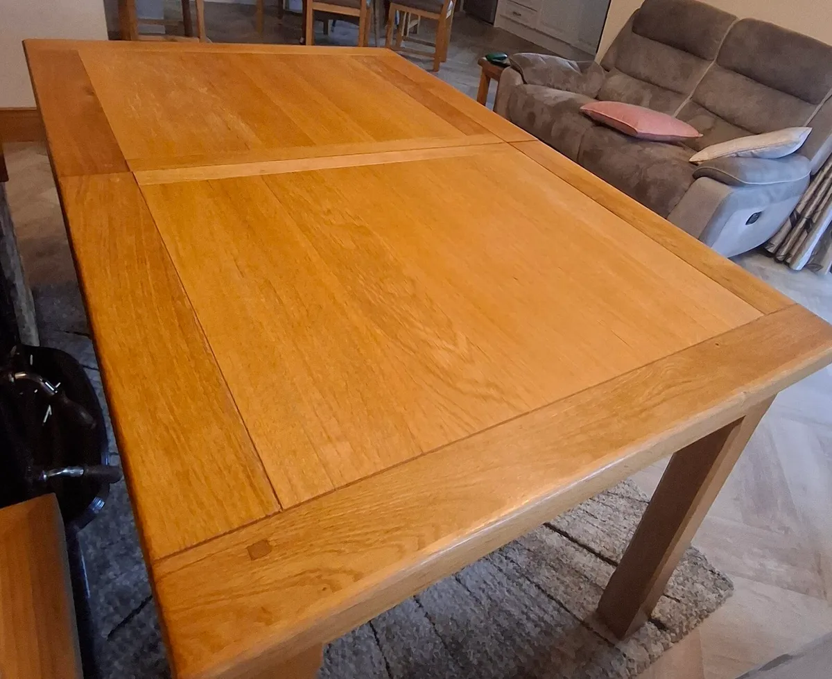 Oak Table & chairs - Image 1