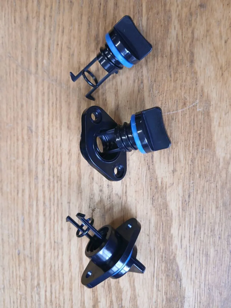 New boat bungs - Image 1