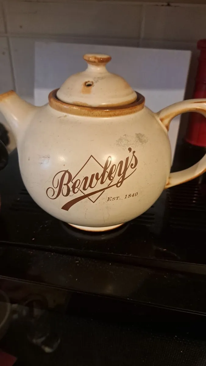 Vintage earthenware - Image 1